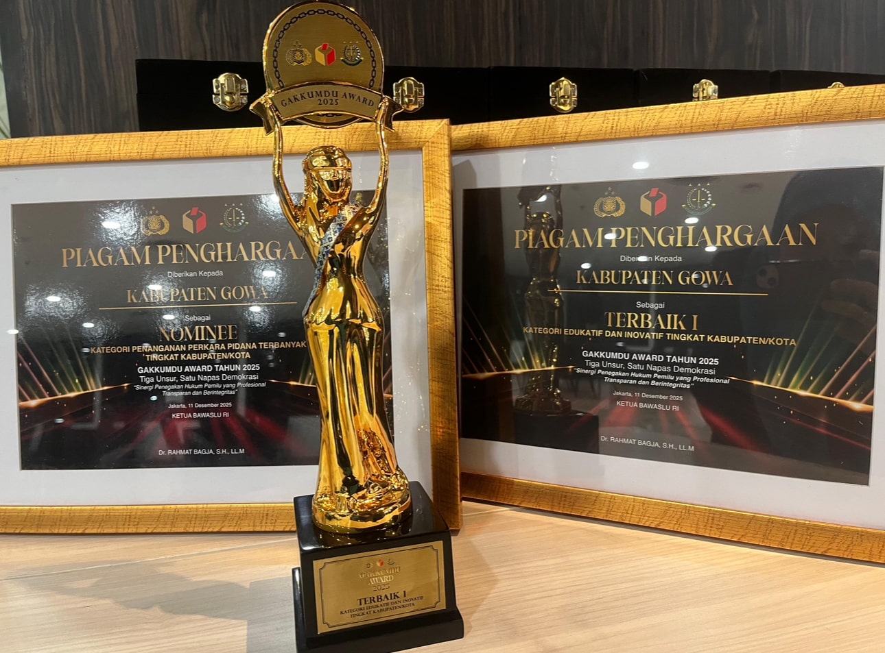 Tim Gakkumdu Gowa Raih Penghargaan Terbaik I pada Gakkumdu Awards