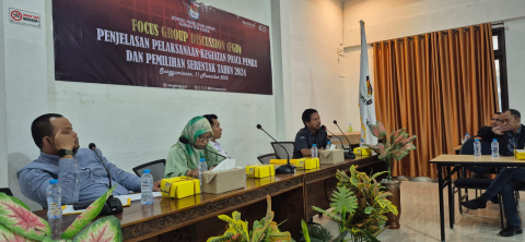 Ketua Bawaslu Gowa beserta Komisioner KPU