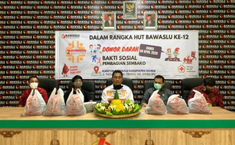 Peringati HUT Ke 12, Bawaslu Gelar Aksi Sosial